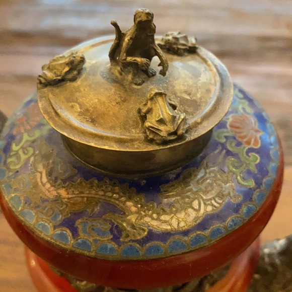 Antique exquisite design dragon & monkey red jade - Picture 3 of 15